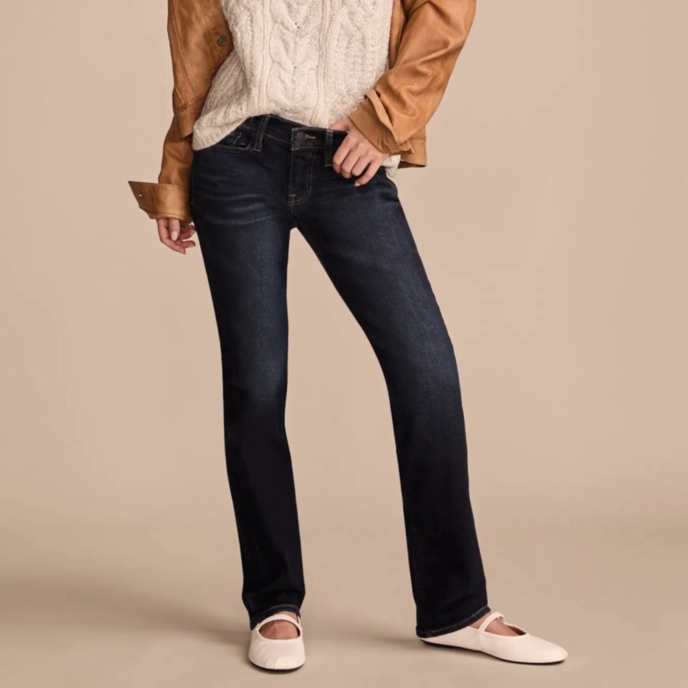 Lucky Brand Women's Mid Rise Sweet Straight Leg Jean - Dark Blue